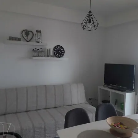 Apartament Tea 2 *